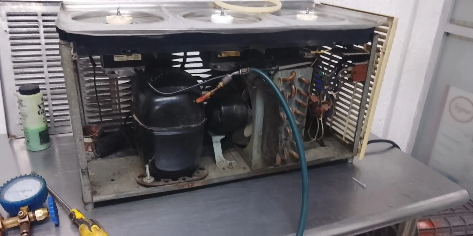 Servicio a mesa fría comercial